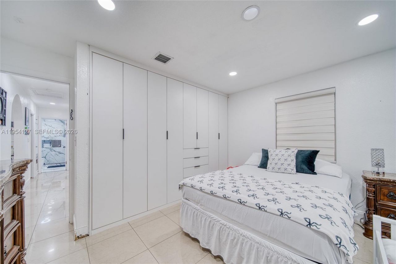 443 Barnett St, West Palm Beach, FL 33405 Photo