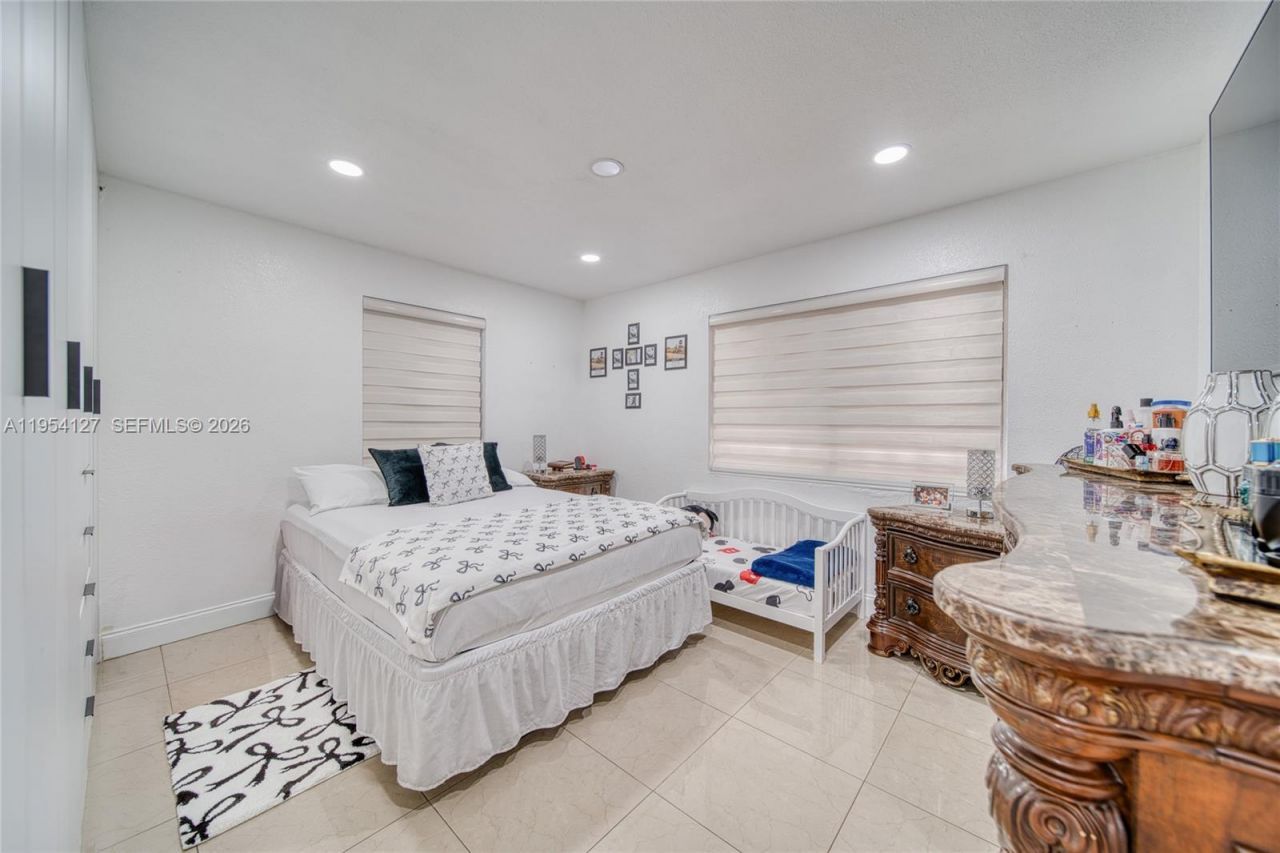 443 Barnett St, West Palm Beach, FL 33405 Photo