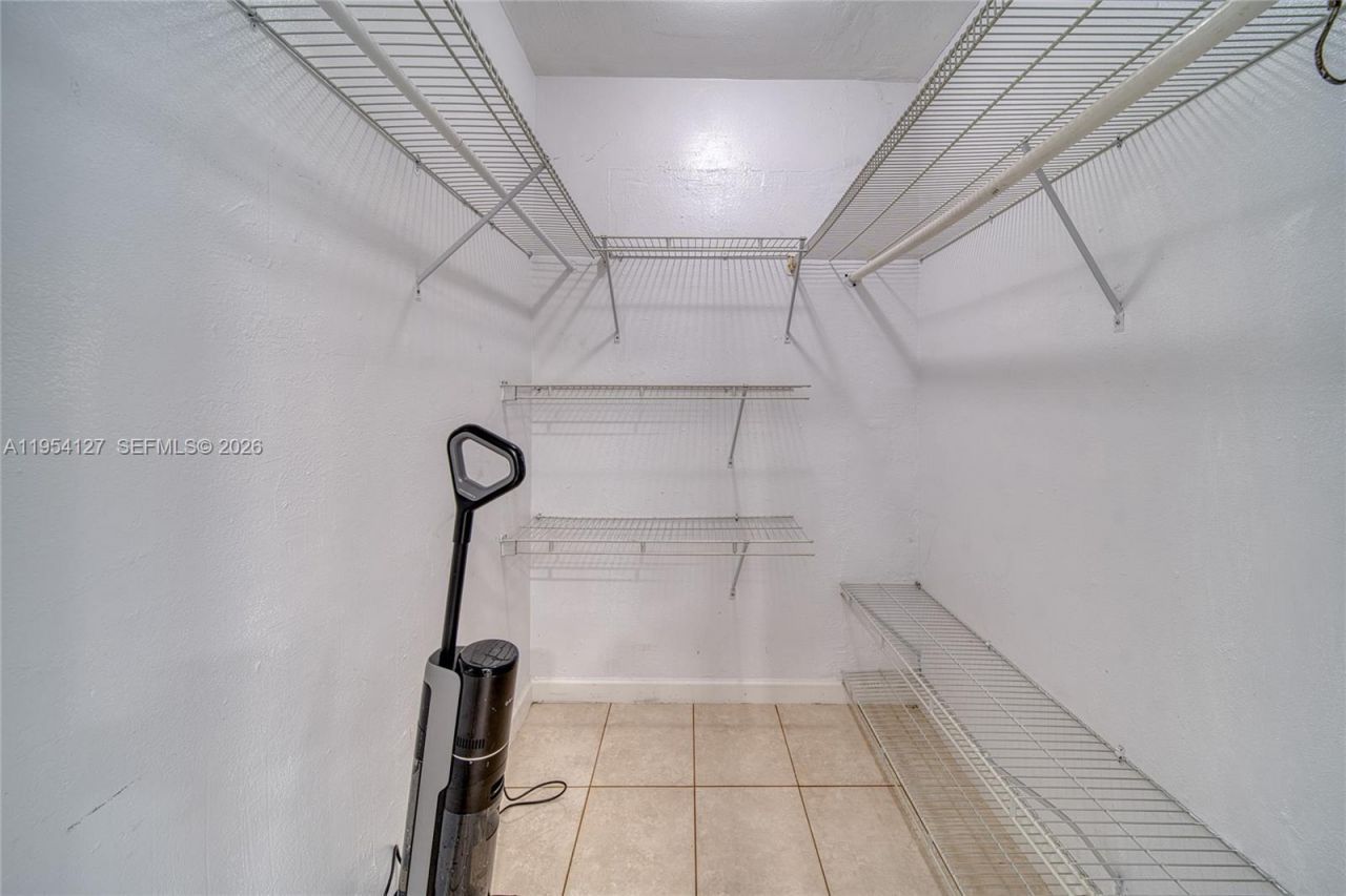 443 Barnett St, West Palm Beach, FL 33405 Photo