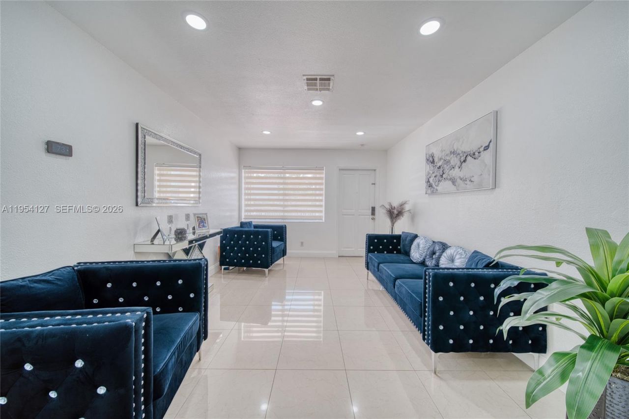 443 Barnett St, West Palm Beach, FL 33405 Photo