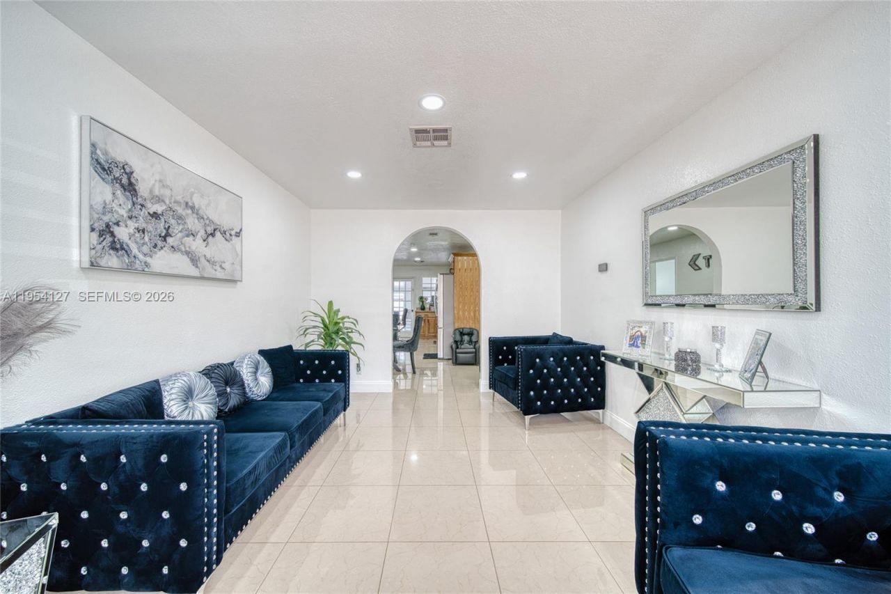 443 Barnett St, West Palm Beach, FL 33405 Photo