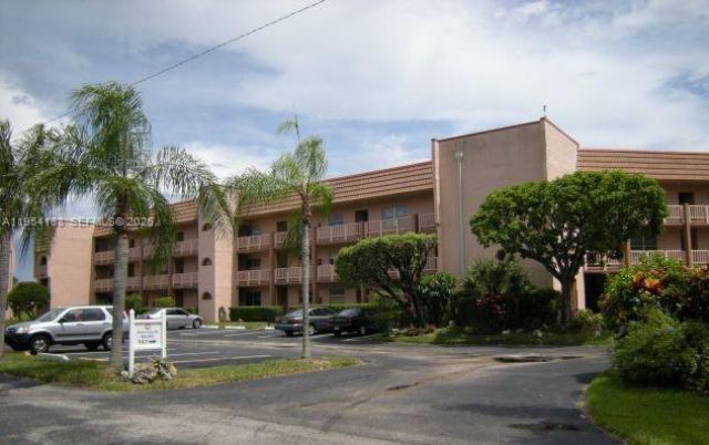 9841 Sunrise Lakes Blvd , Unit 310, Sunrise, FL 33322 Photo