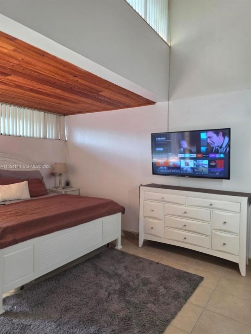 6389 Cotton Tail Rd, Miami Lakes, FL 33014 Photo