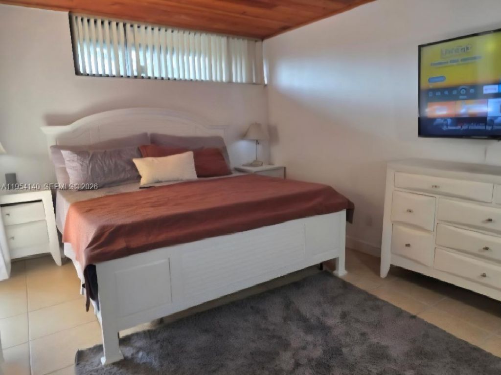 6389 Cotton Tail Rd, Miami Lakes, FL 33014 Photo