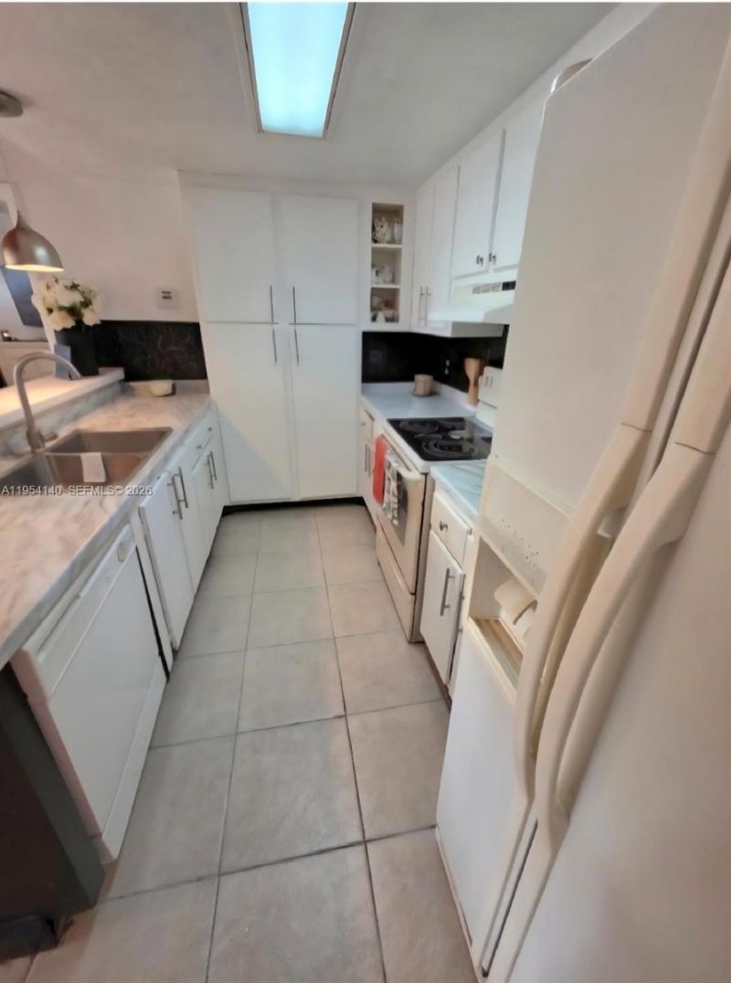 6389 Cotton Tail Rd, Miami Lakes, FL 33014 Photo