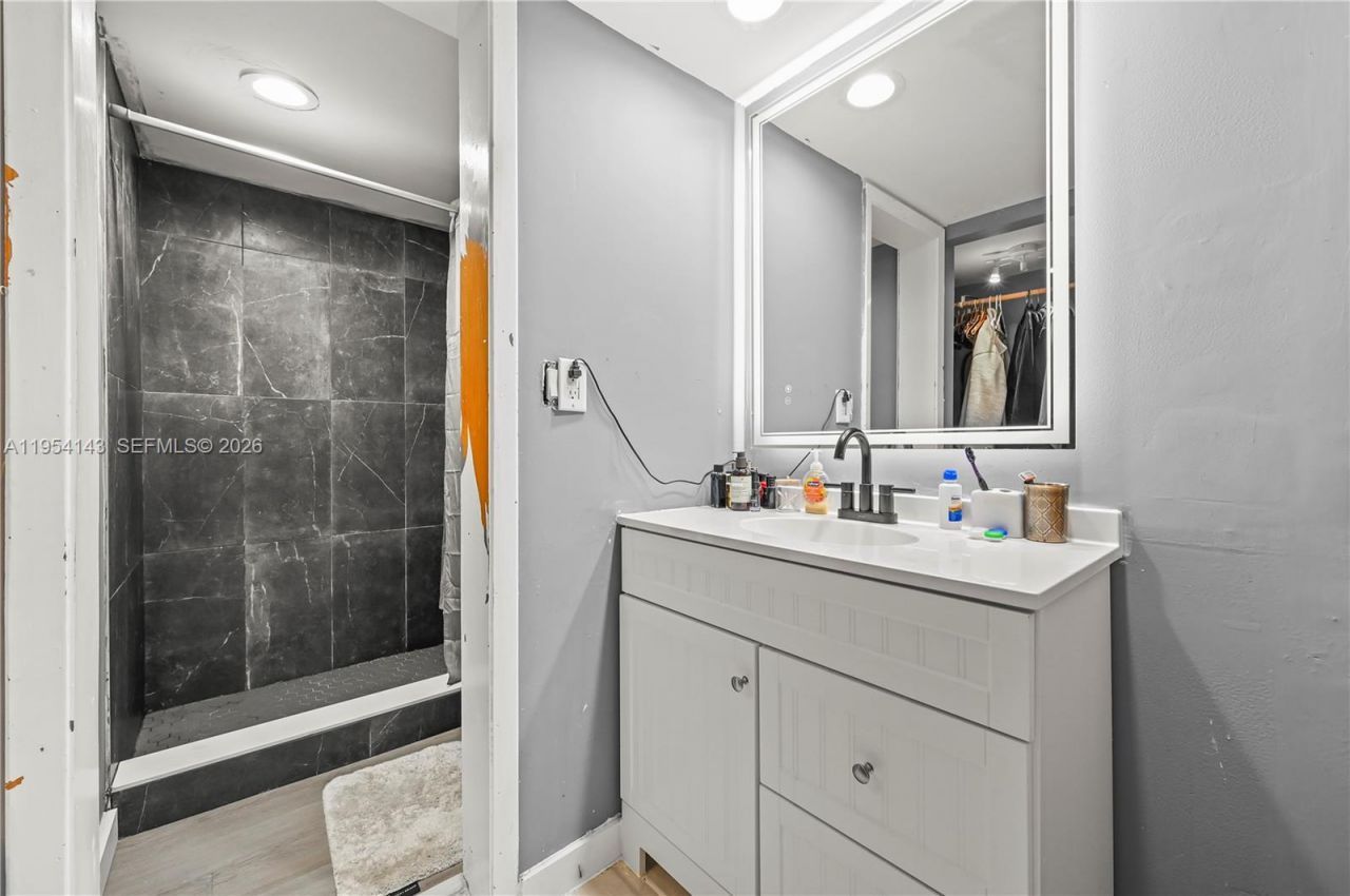 8058 NW 15th Mnr, Unit 8058, Plantation, FL 33322 Photo