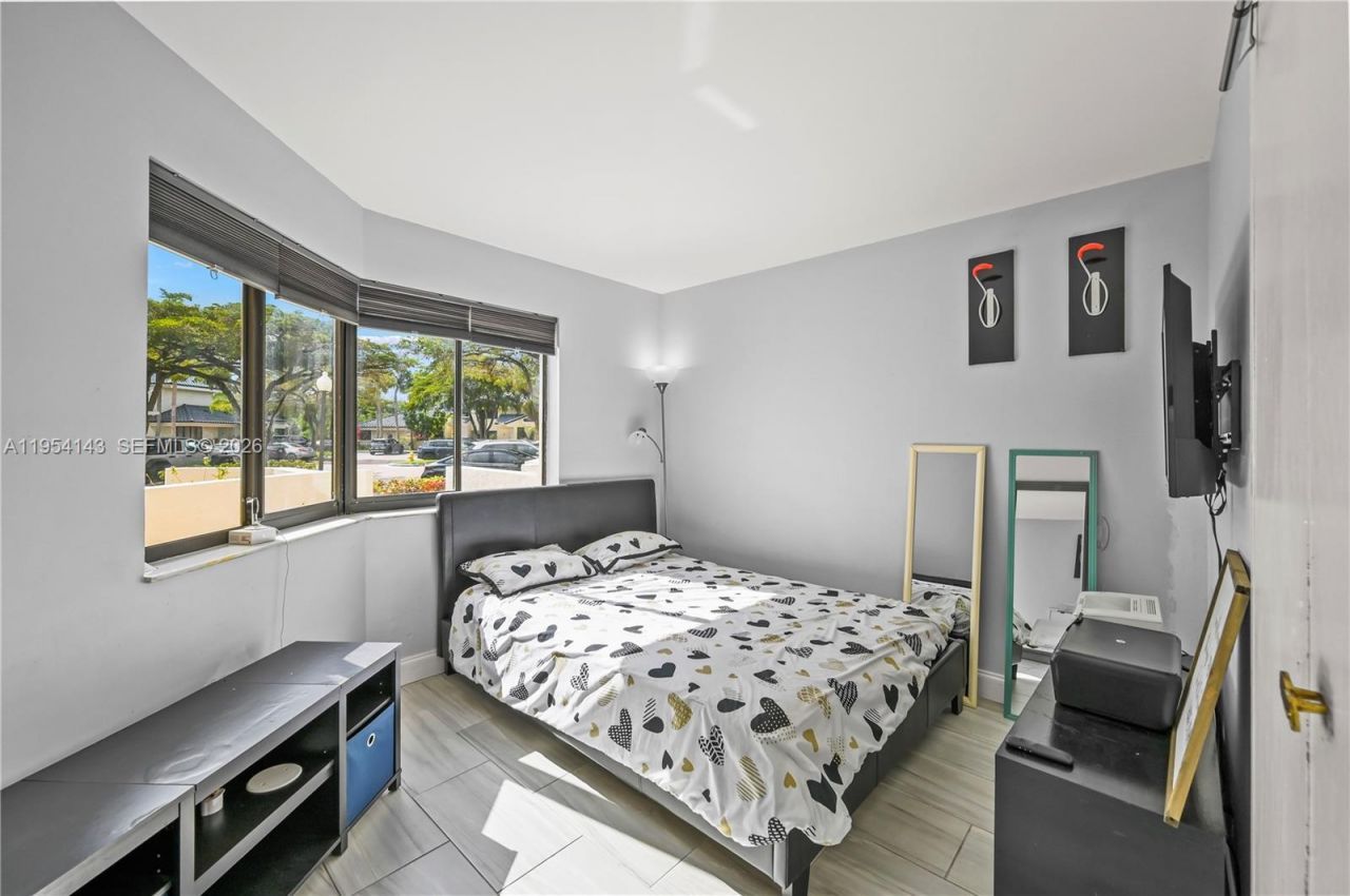 8058 NW 15th Mnr, Unit 8058, Plantation, FL 33322 Photo