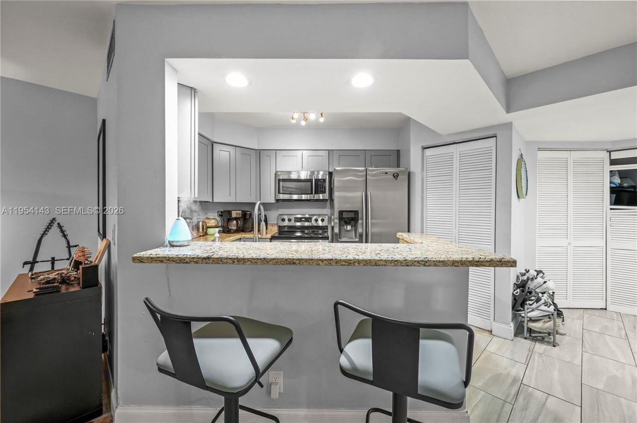 8058 NW 15th Mnr, Unit 8058, Plantation, FL 33322 Photo