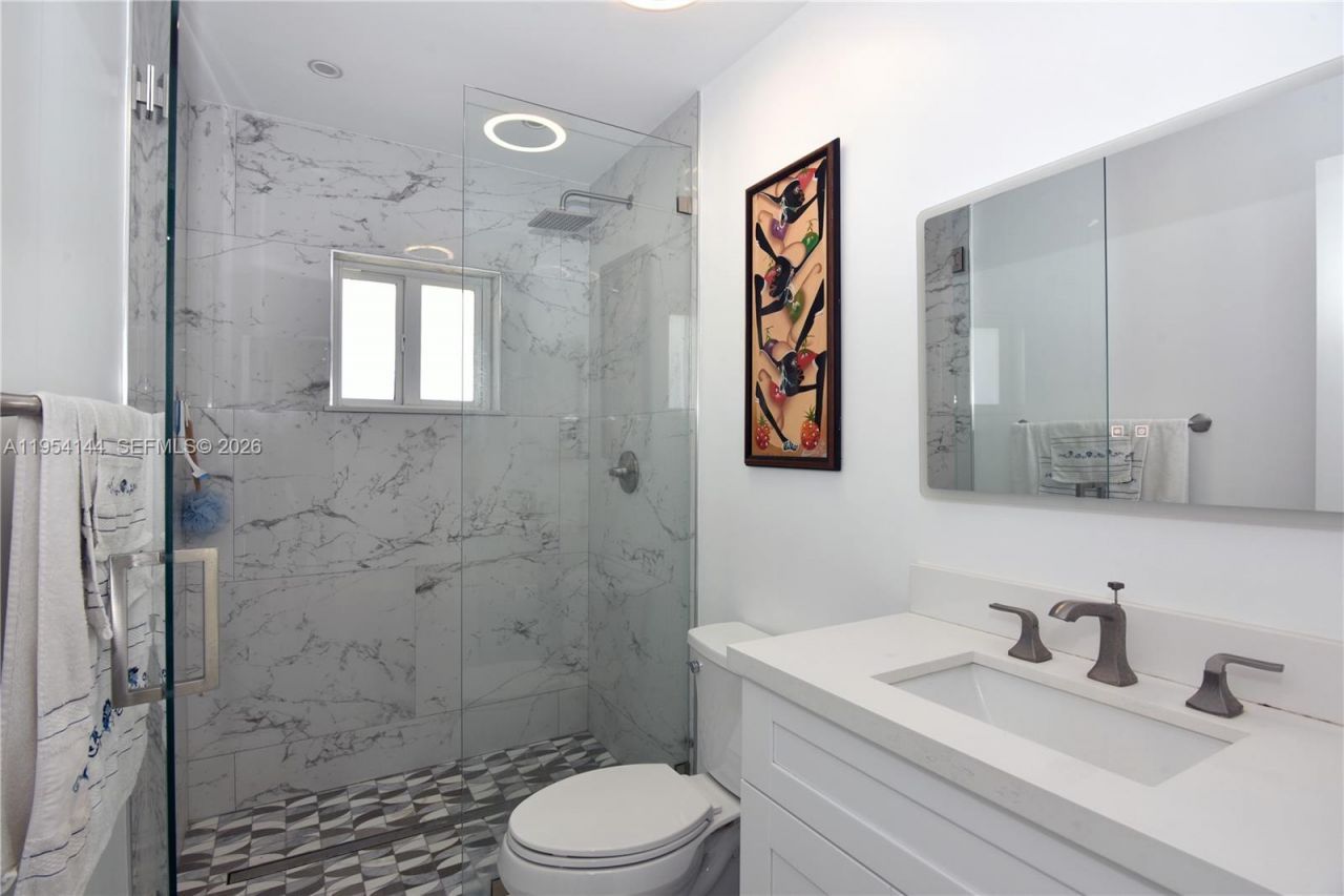 19651 SW 168th St , Miami, FL 33187 Photo