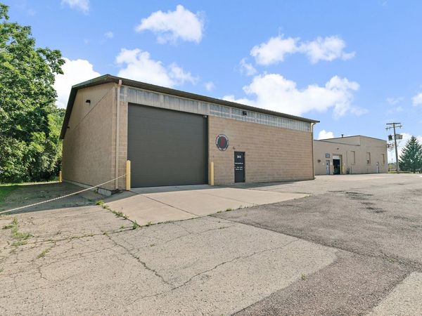 303 Elgin Avenue, Elgin, IL 60120