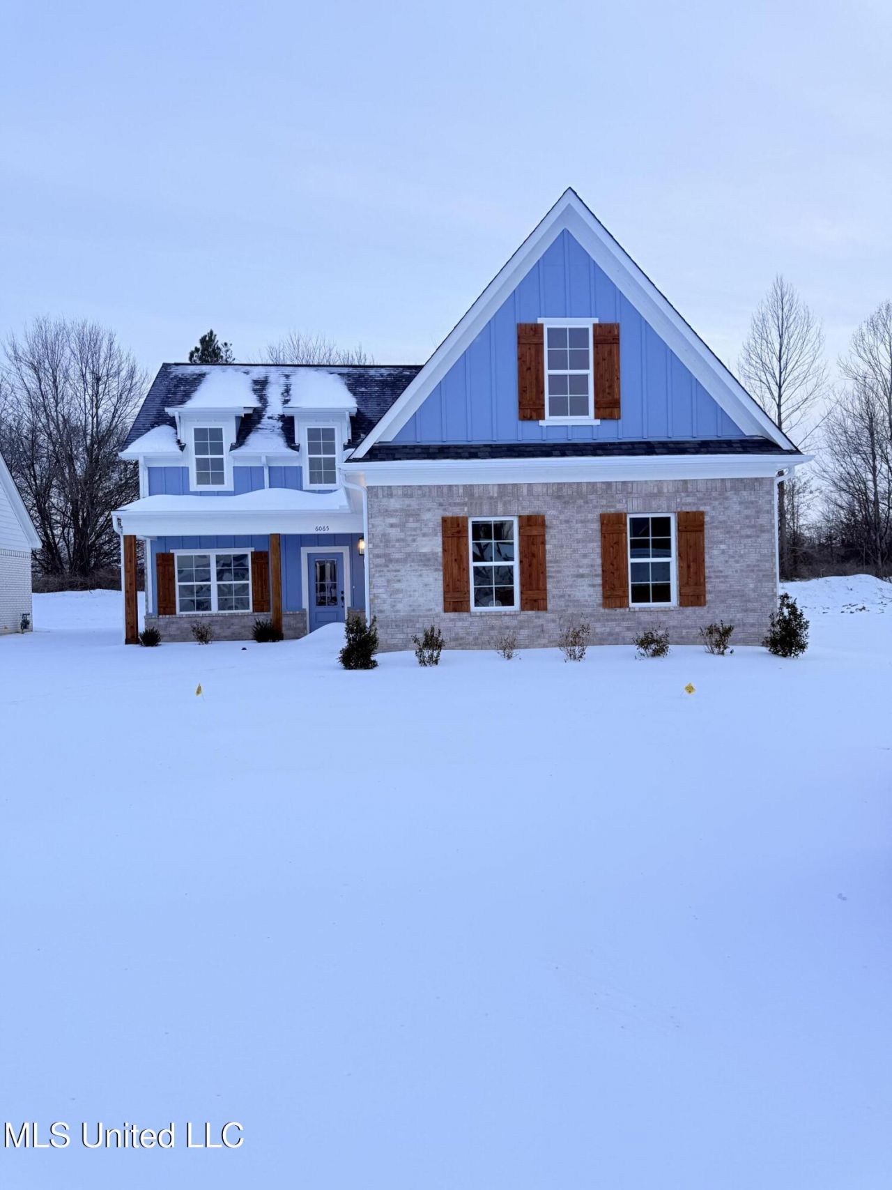 6065 Hickory Point Drive, Walls, MS 38680 Main Photo