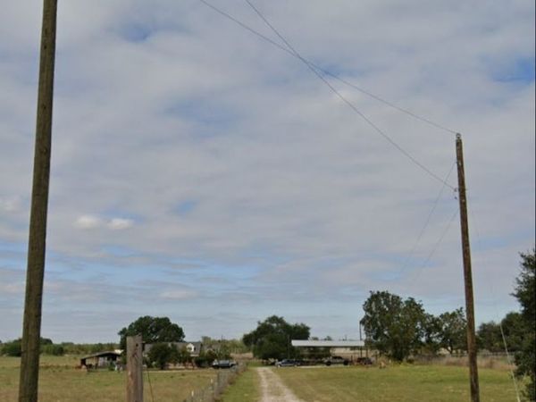 5615 fm 462, Moore, TX 78057