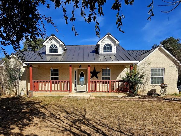 5615 fm 462, Moore, TX 78057