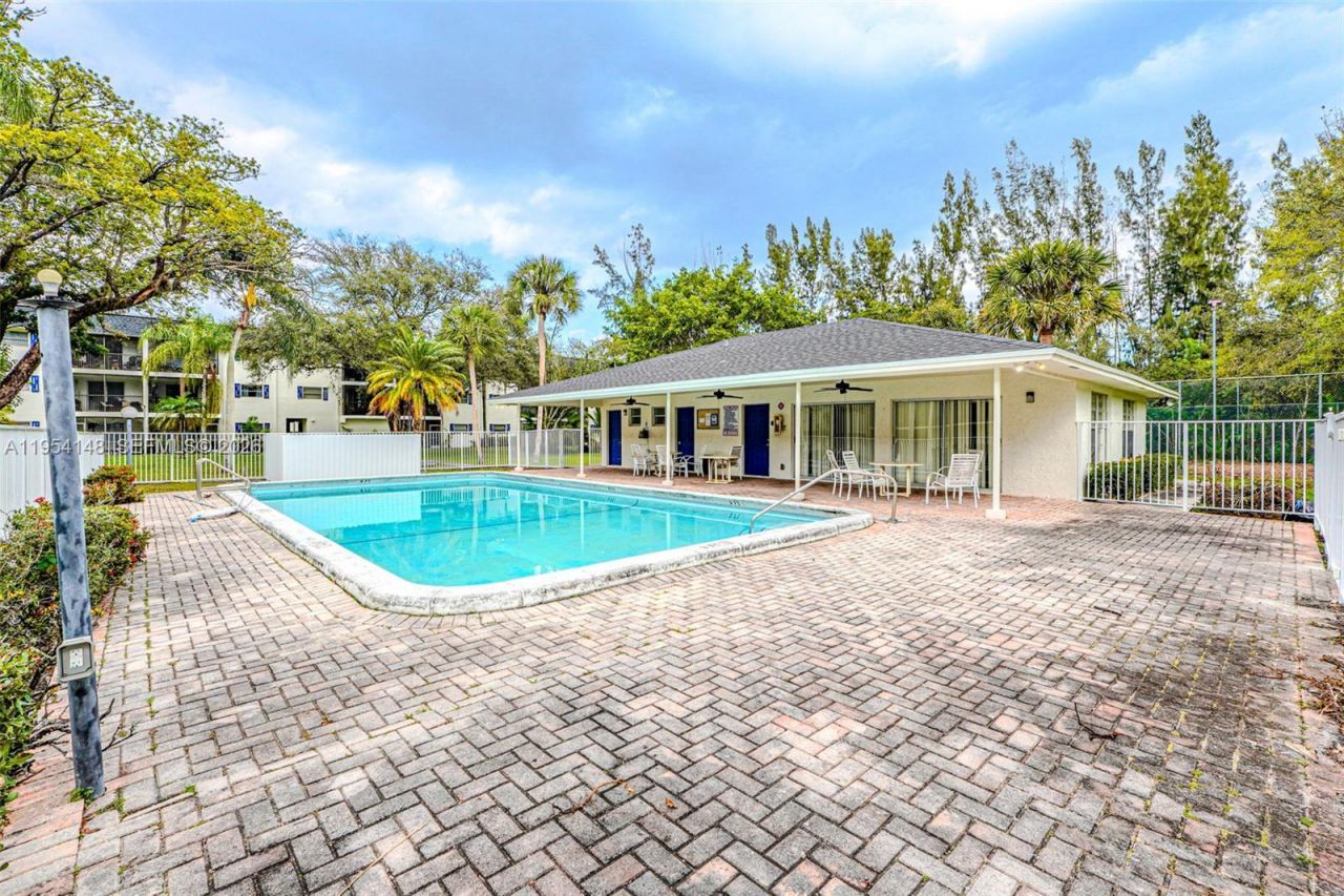 5100 SW 64th Ave, Unit 106, Davie, FL 33314 Photo