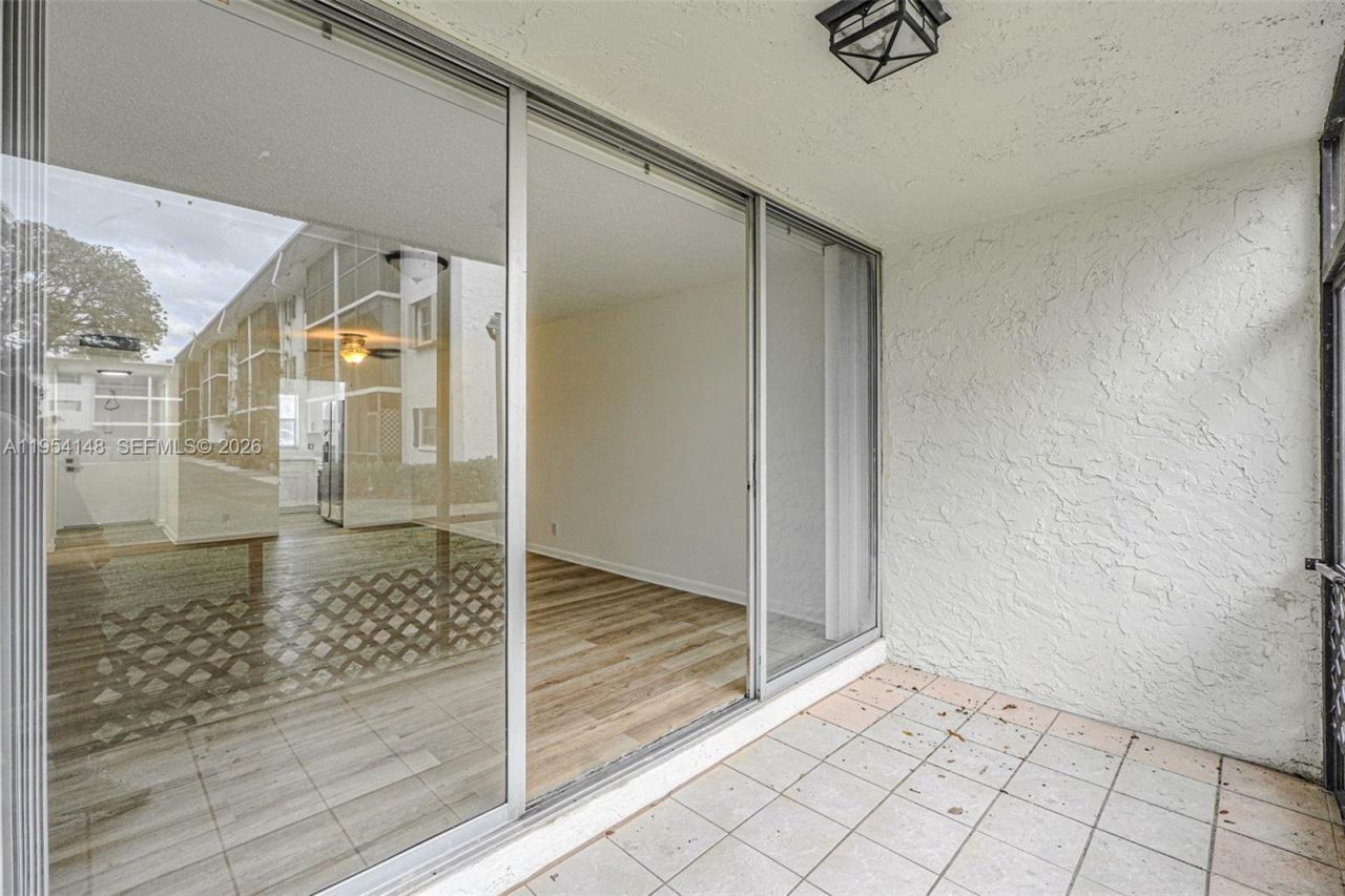 5100 SW 64th Ave, Unit 106, Davie, FL 33314 Photo