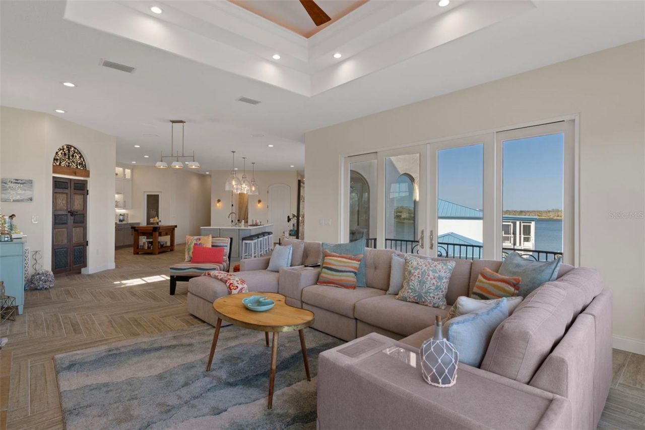 2235 N Kings Cove Point, Crystal River, FL 34429 Photo