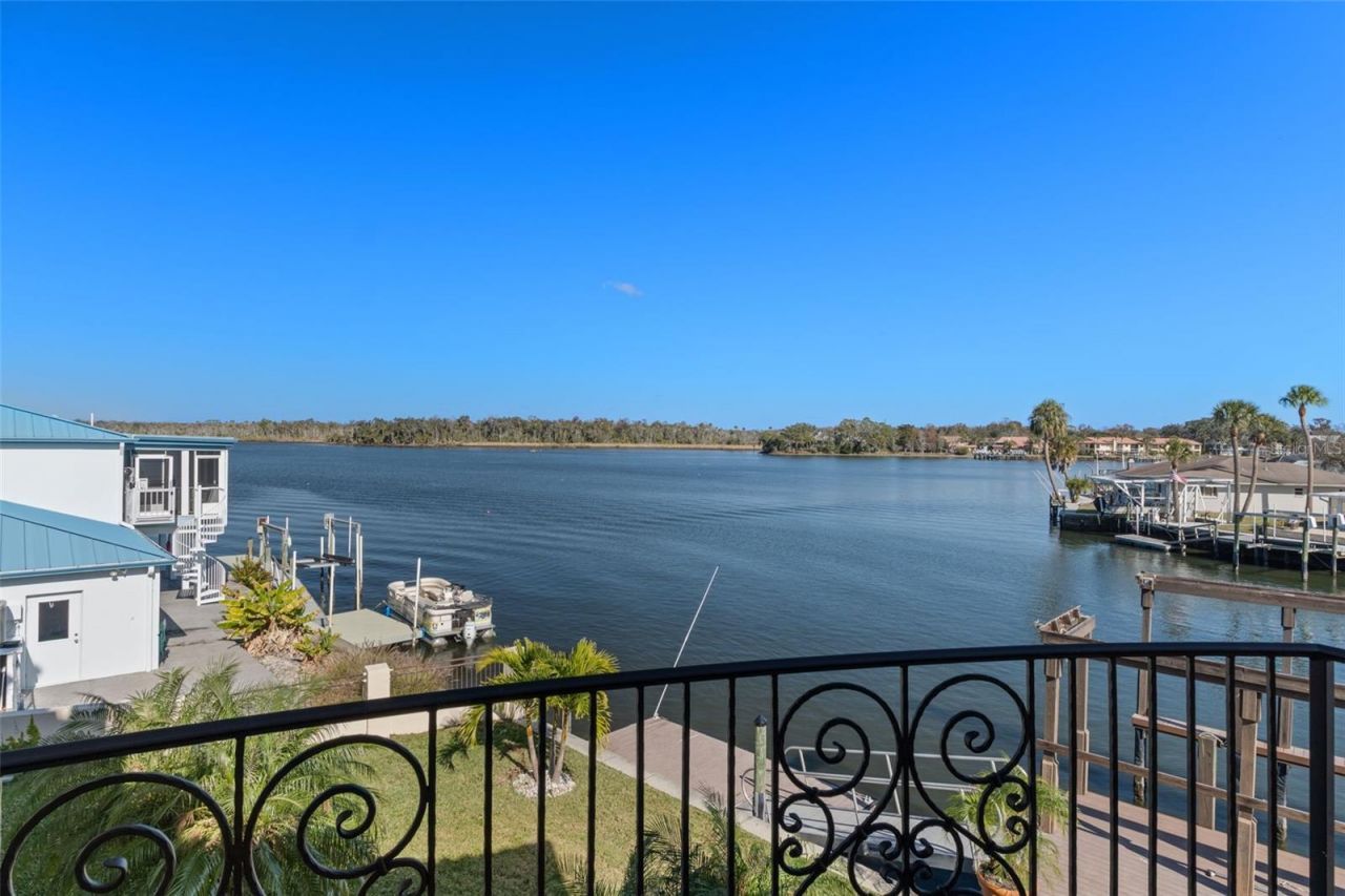 2235 N Kings Cove Point, Crystal River, FL 34429 Photo