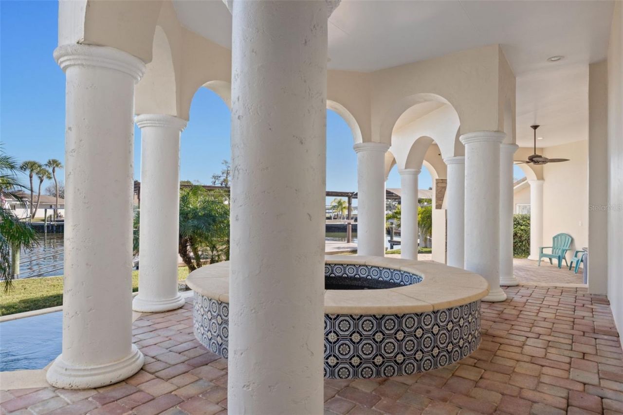 2235 N Kings Cove Point, Crystal River, FL 34429 Photo