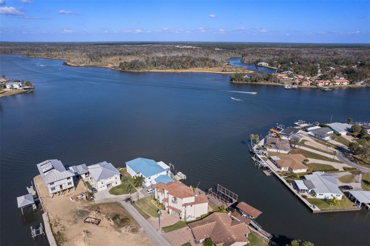 2235 N Kings Cove Point, Crystal River, FL 34429 Photo
