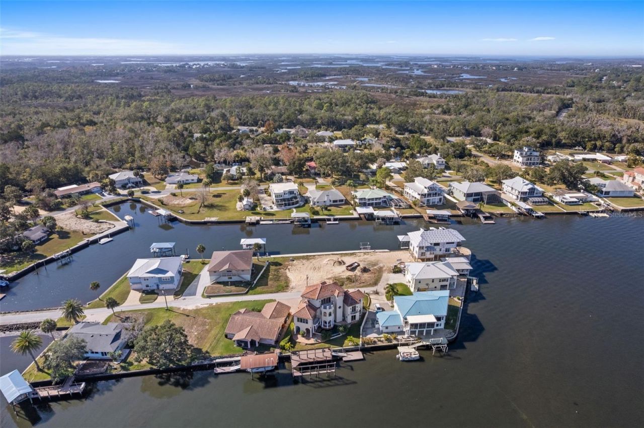 2235 N Kings Cove Point, Crystal River, FL 34429 Photo