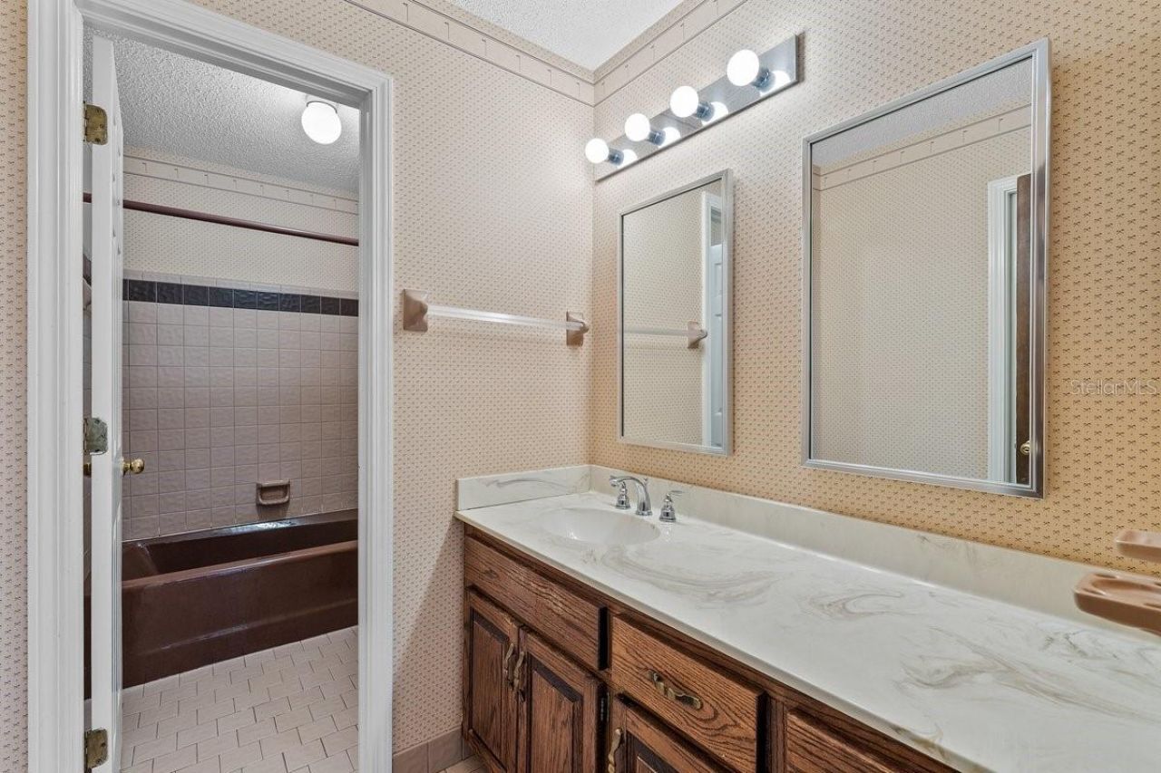 2545 Crooked Creek Point, Middleburg, FL 32068 Photo