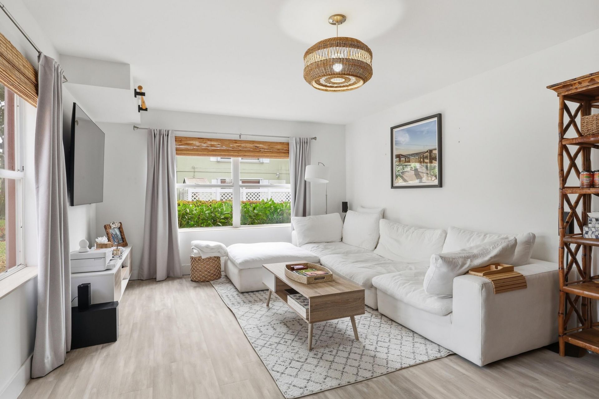 1934 Stratford Way, West Palm Beach, FL 33409 Photo