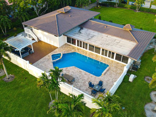 875 NW 120th Avenue, Plantation, FL 33325