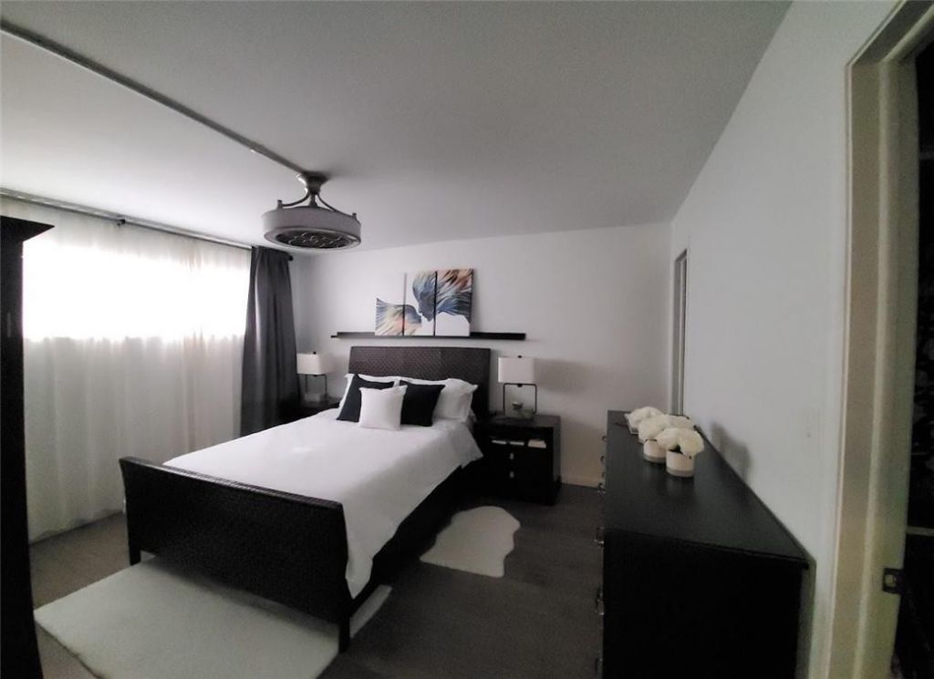 8930 S Hollybrook Boulevard, Unit 204, Pembroke Pines, FL 33025 Photo