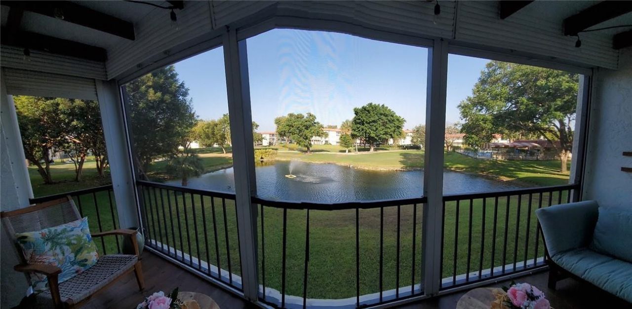 8930 S Hollybrook Boulevard, Unit 204, Pembroke Pines, FL 33025 Photo