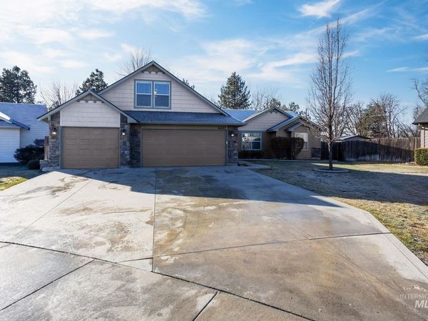 2217 E Satterfield St., Meridian, ID 83646
