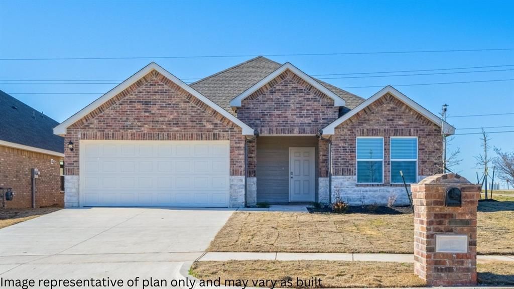 945 S Bear Lane, Mustang, OK 73064 Main Photo