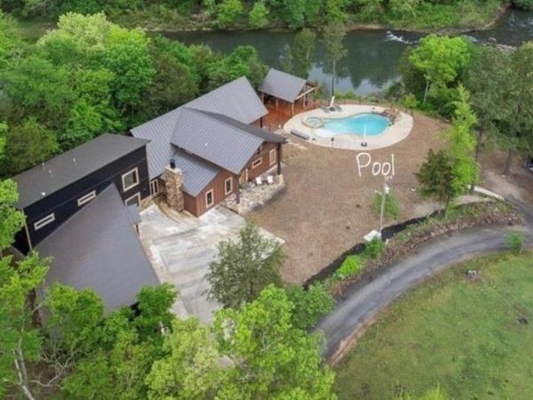 499 Glover River Road, Battiest, OK 74722