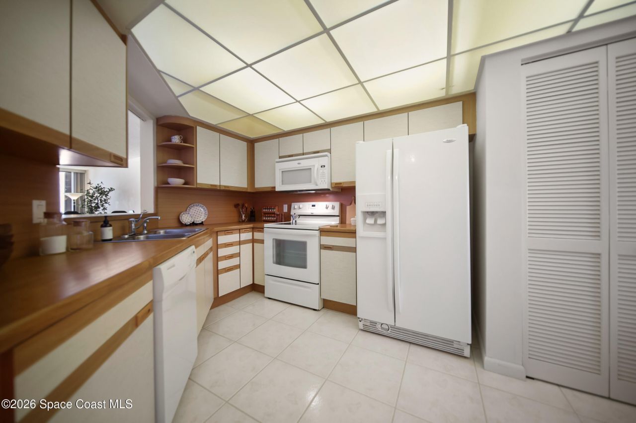 9650 S Ocean Drive, Unit 909, Jensen Beach, FL 34957 Photo