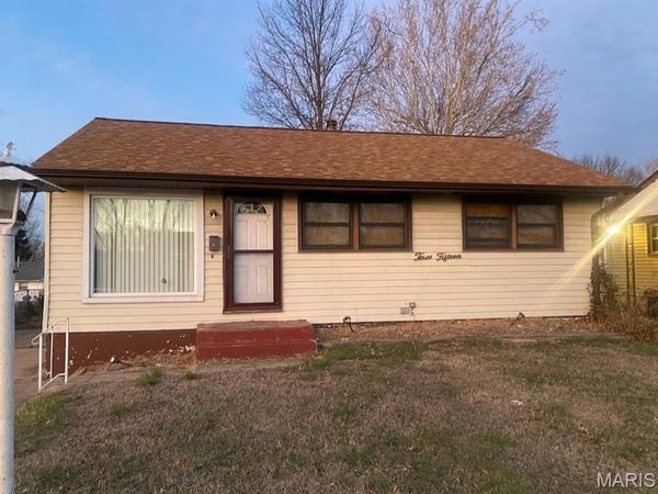 315 Shepley Drive , St Louis, MO 63137