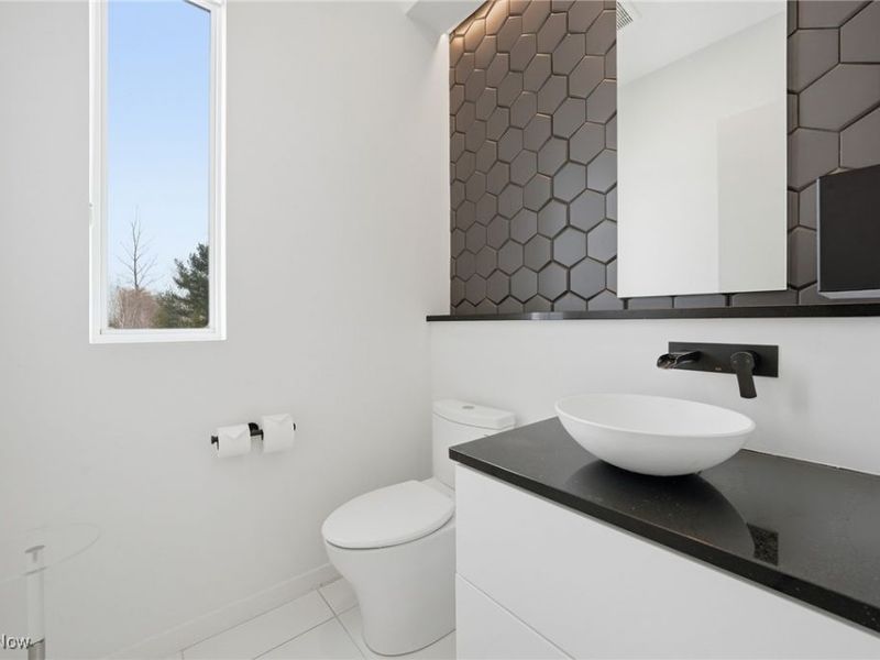 12345 Lake Shore Boulevard, Bratenahl, OH 44108 Photo 20