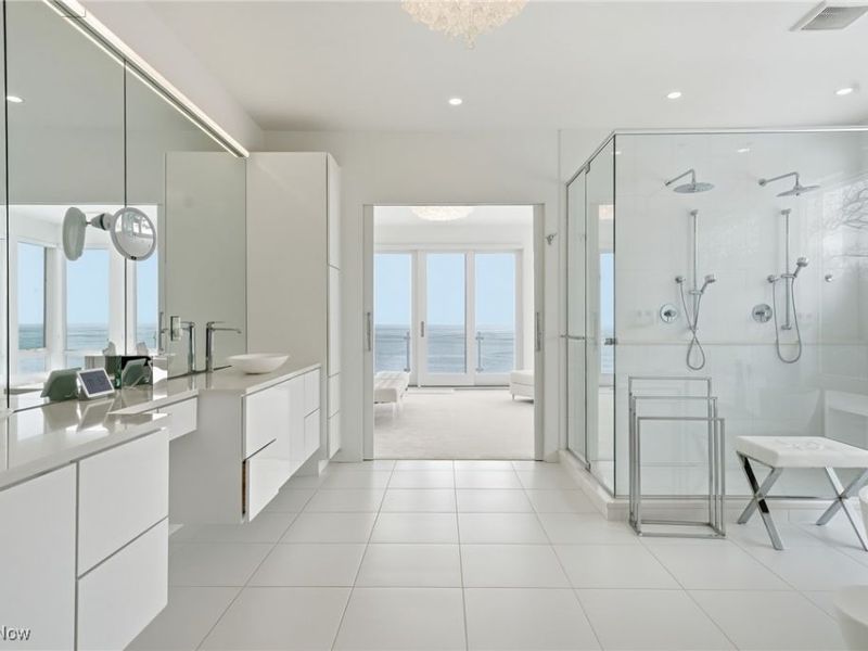 12345 Lake Shore Boulevard, Bratenahl, OH 44108 Photo 28