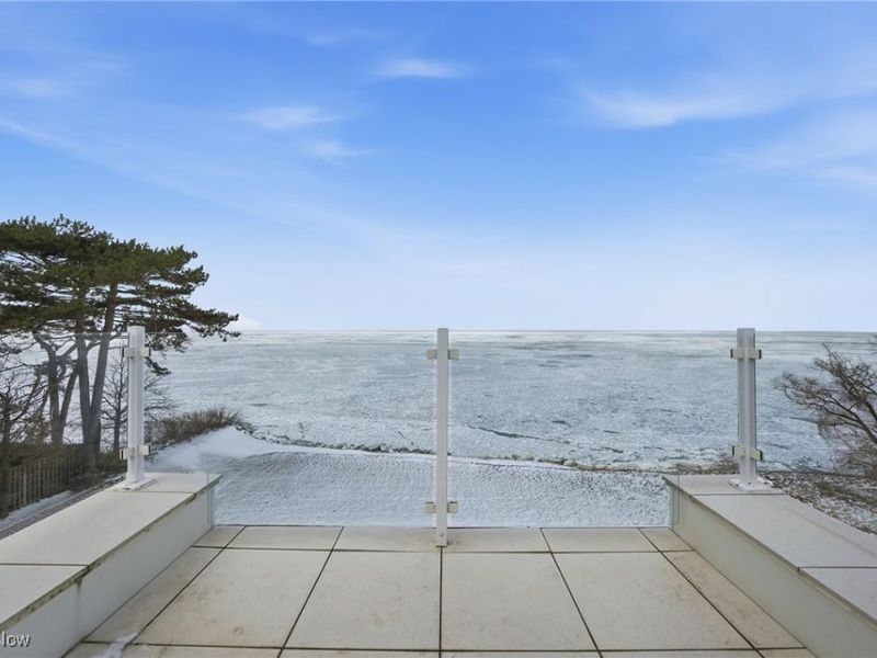 12345 Lake Shore Boulevard, Bratenahl, OH 44108 Photo 42