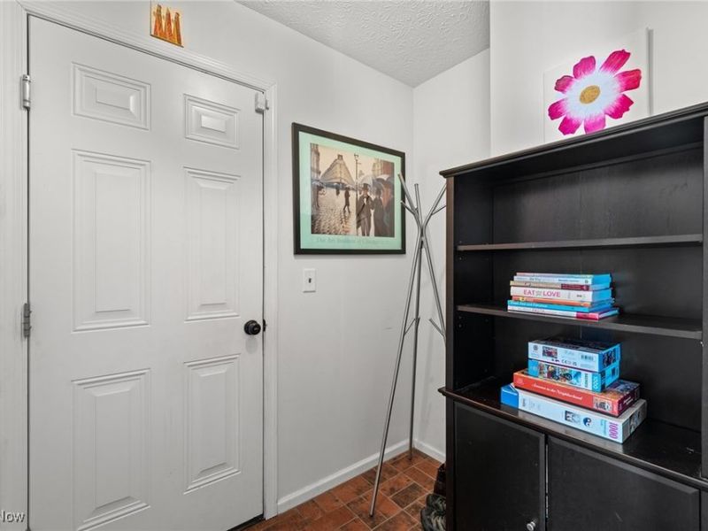 788 Cambridge Court, Kent, OH 44240 Photo 8