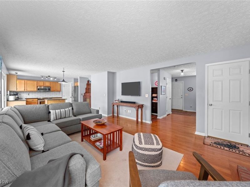 788 Cambridge Court, Kent, OH 44240 Photo 9