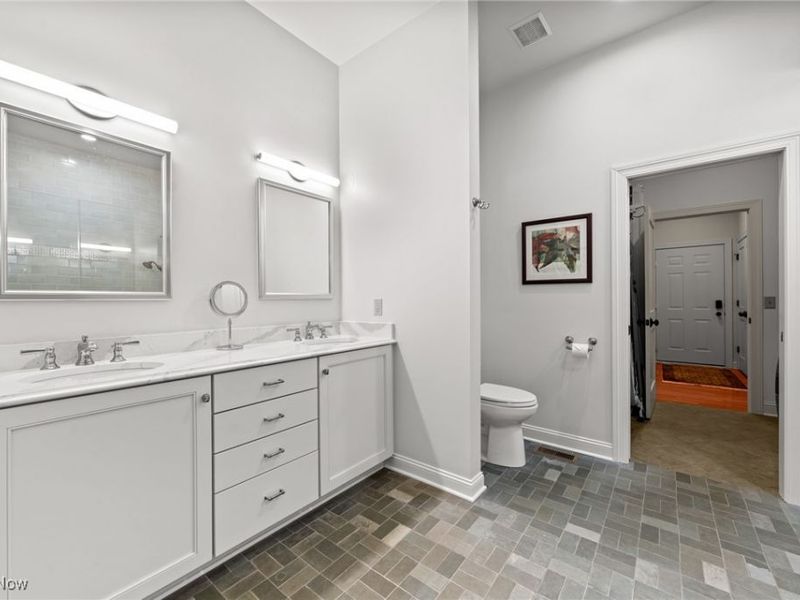 2 Kenilworth, Cleveland Heights, OH 44106 Photo 17