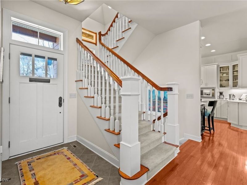 2 Kenilworth, Cleveland Heights, OH 44106 Photo 3