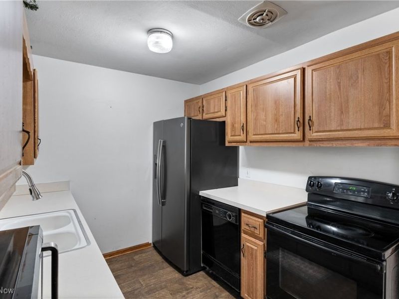 2967 Millbrook Street, Akron, OH 44314 Photo 13