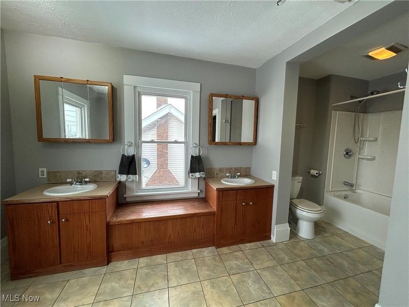 4713 W 150th Street, Cleveland, OH 44135 Photo 19