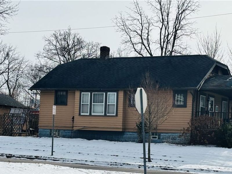 2427 7th Street, Cuyahoga Falls, OH 44221 Photo 3