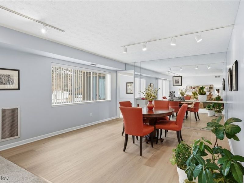 186 Court Drive, Unit 103, Fairlawn, OH 44333 Photo 15