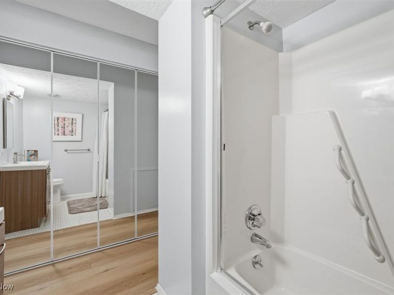 186 Court Drive, Unit 103, Fairlawn, OH 44333 Photo 30