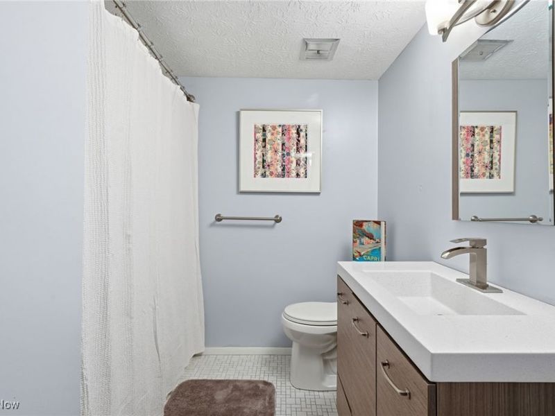 186 Court Drive, Unit 103, Fairlawn, OH 44333 Photo 31