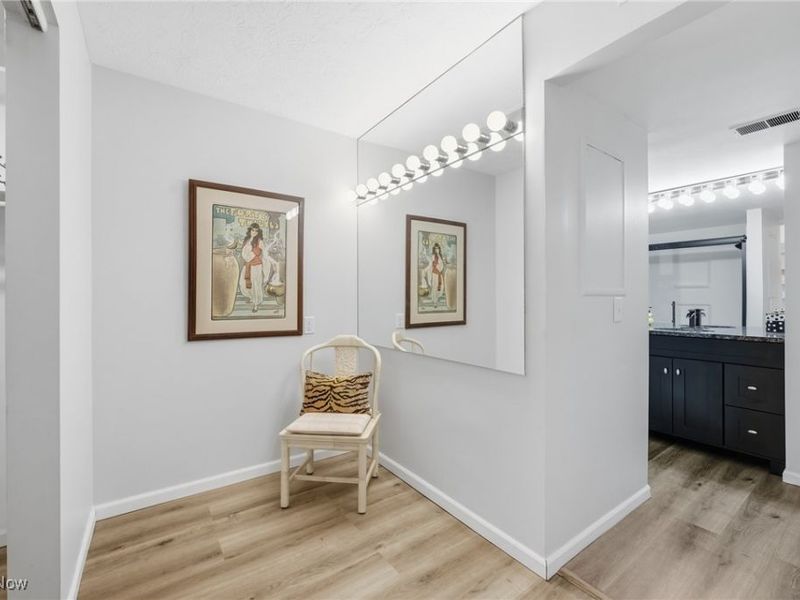 186 Court Drive, Unit 103, Fairlawn, OH 44333 Photo 33