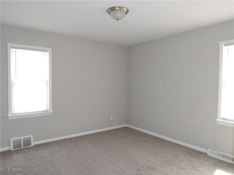 13008 Oakview Boulevard, Garfield Heights, OH 44125 Photo 10