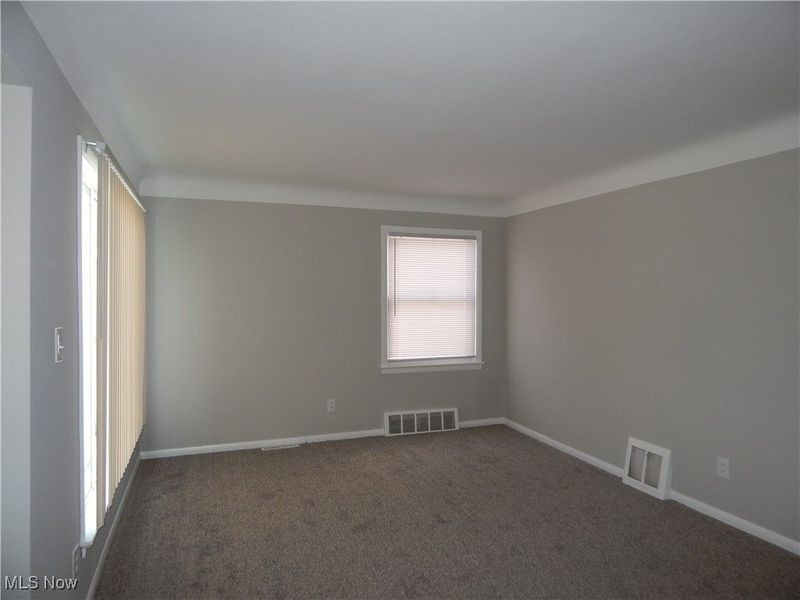 13008 Oakview Boulevard, Garfield Heights, OH 44125 Photo 8